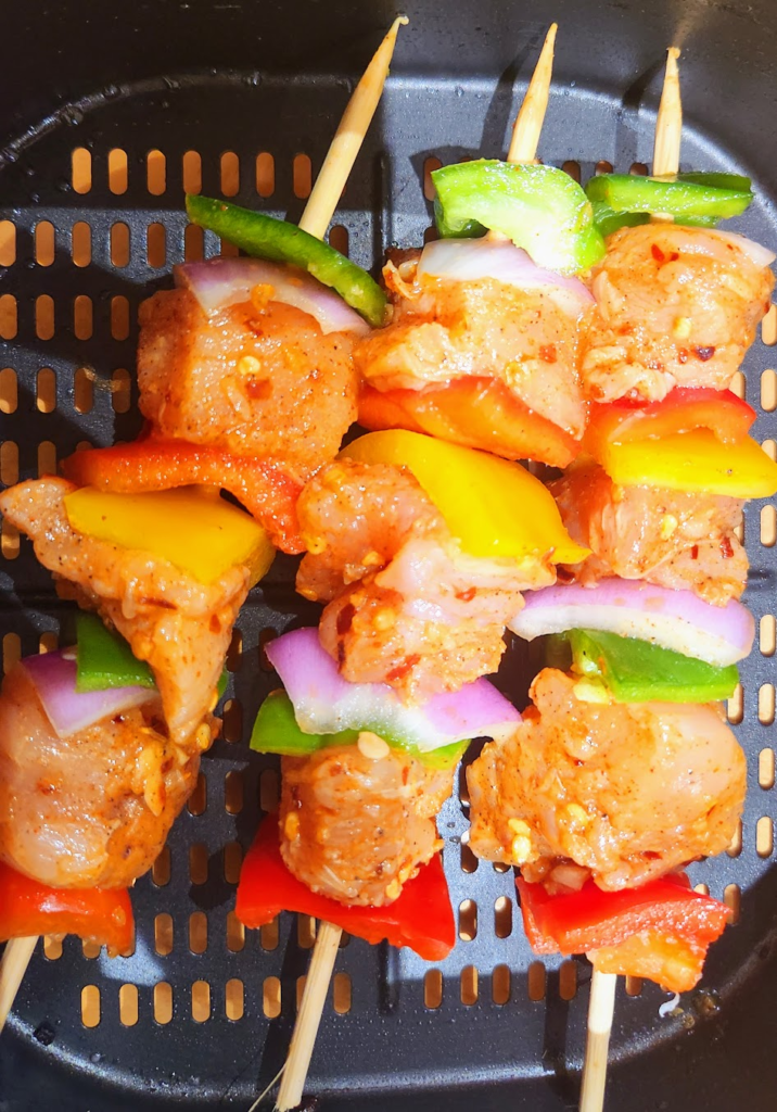 how to cook chicken kabobs in air fryer
