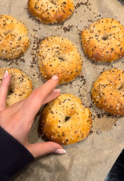 Greek Yogurt Bagels