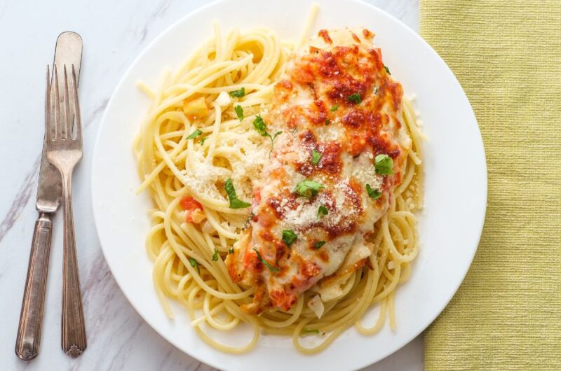 Healthy Bruschetta Chicken Pasta