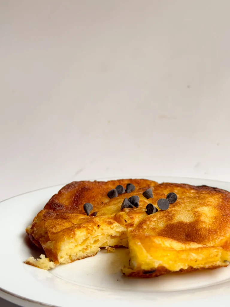 Chocolate chips topped pancake,