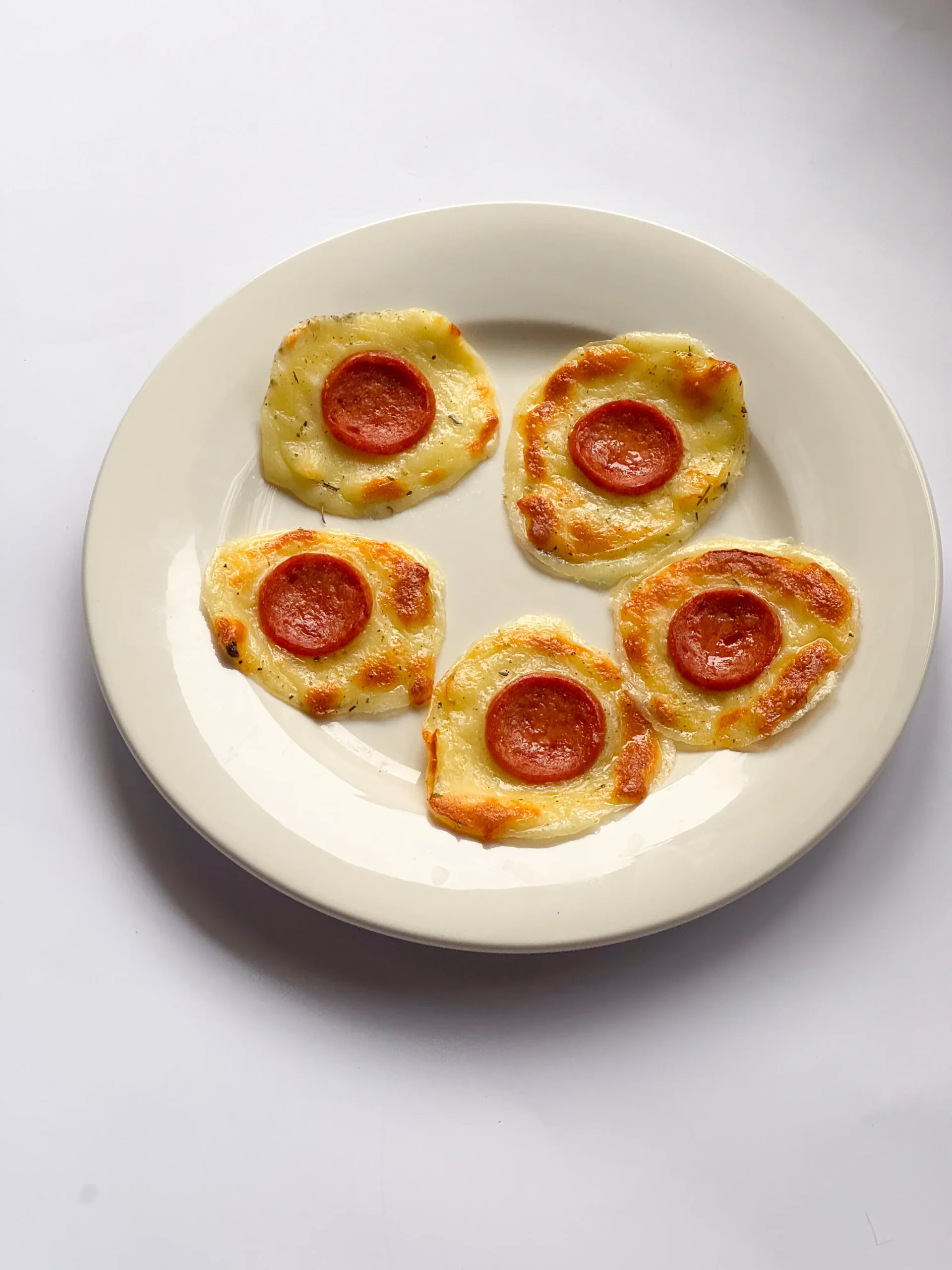 keto pepperoni chips