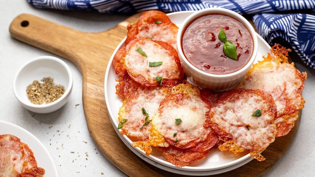 2 Ingredients Keto Pepperoni Pizza Chips