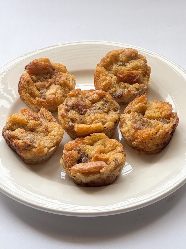 Easy Baked Banana French Toast Muffins with Cinnamon