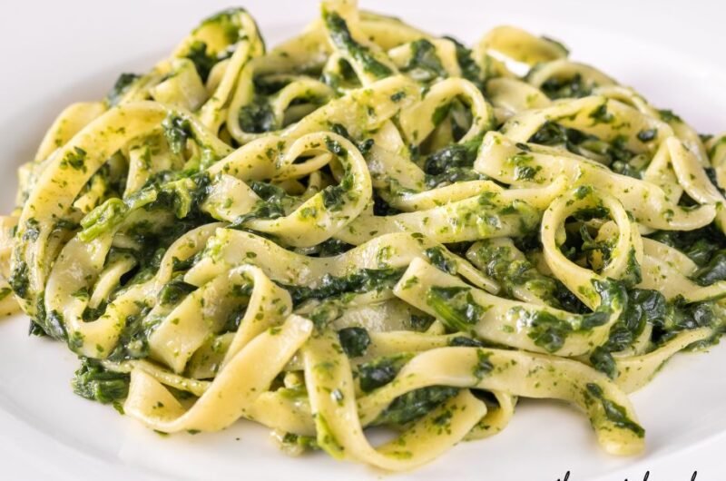 Garlic Butter Spinach Pasta