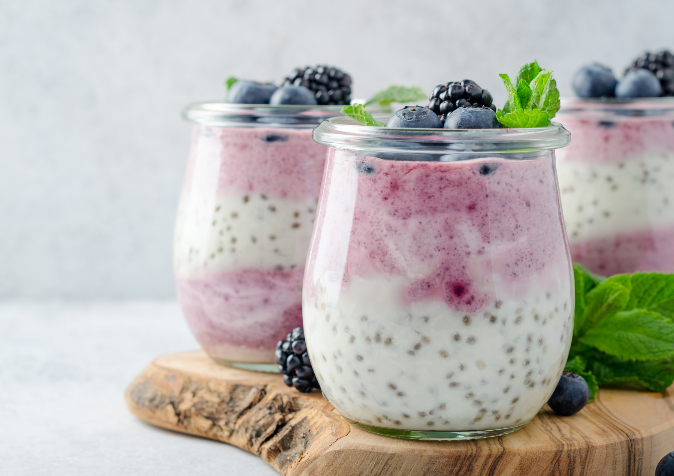 lemon blueberry smoothie with chia seeds