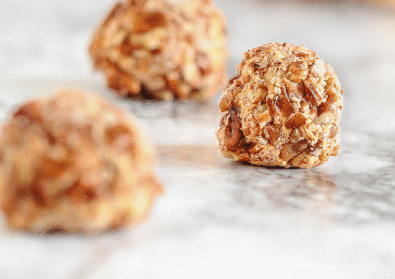Spiced Pecan Pumpkin Pie Cheesecake Balls