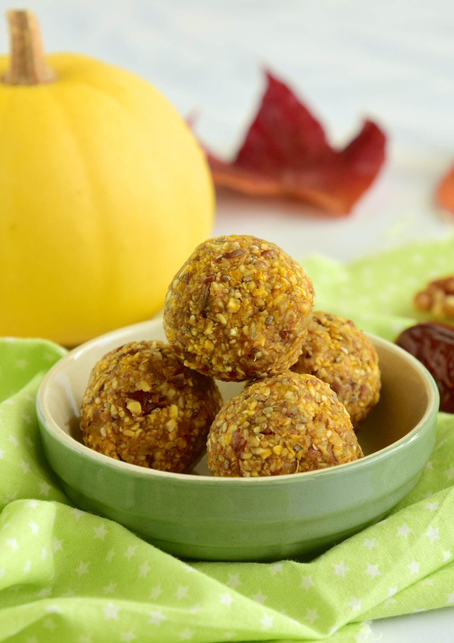 no bake pumpkin peanut butter oat balls
