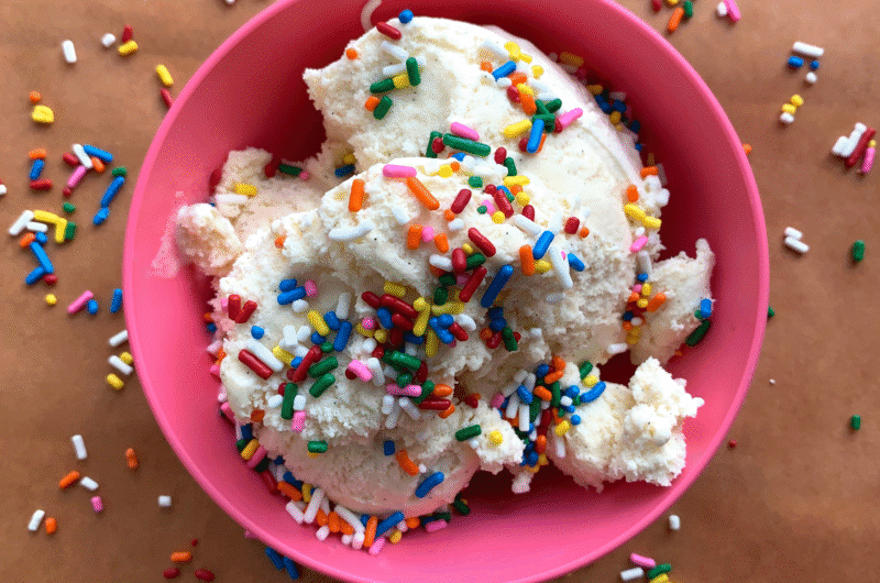 Funfetti Dip With Cream Cheese (Birthday Cake Dip)