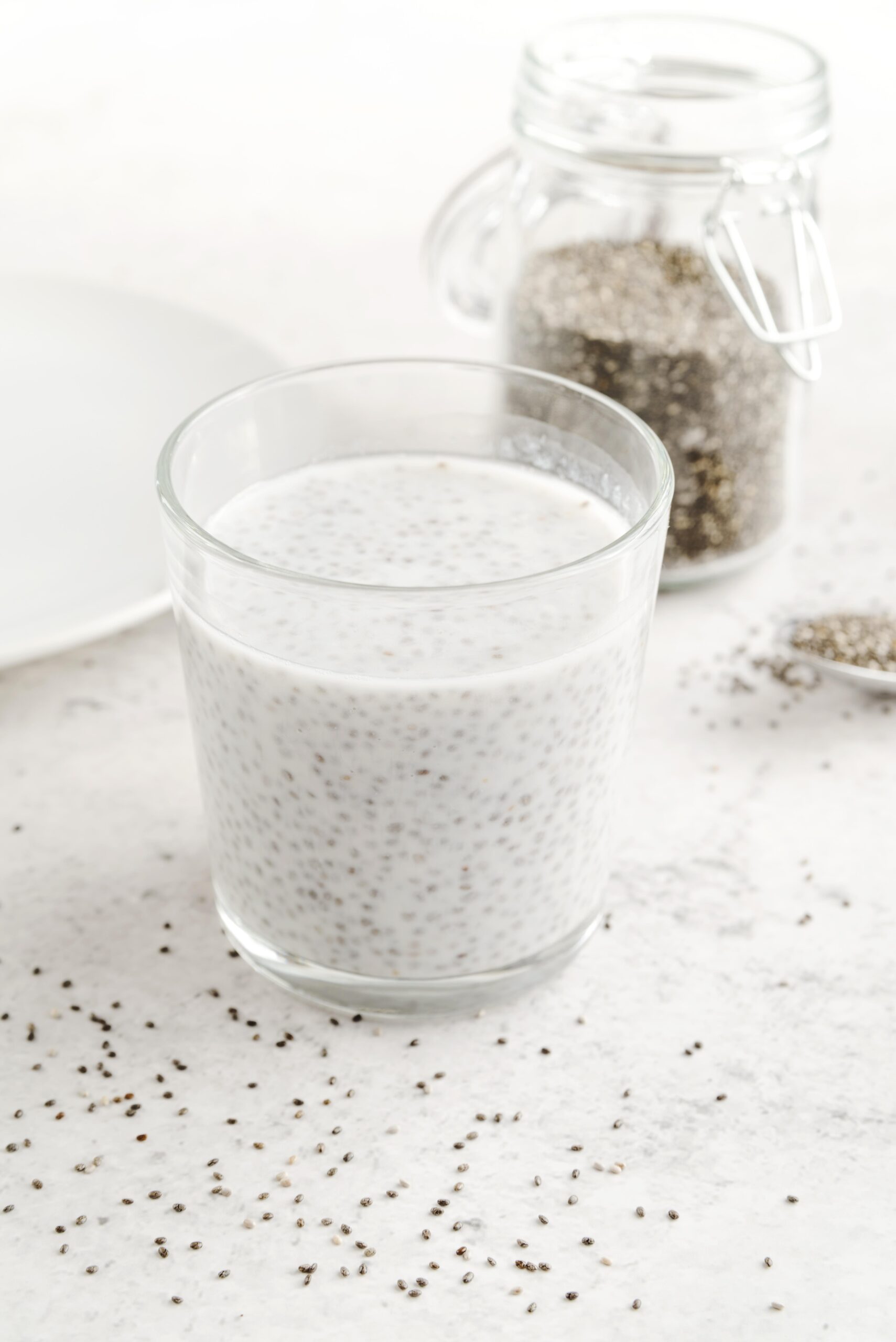 mix chia seeds in milk