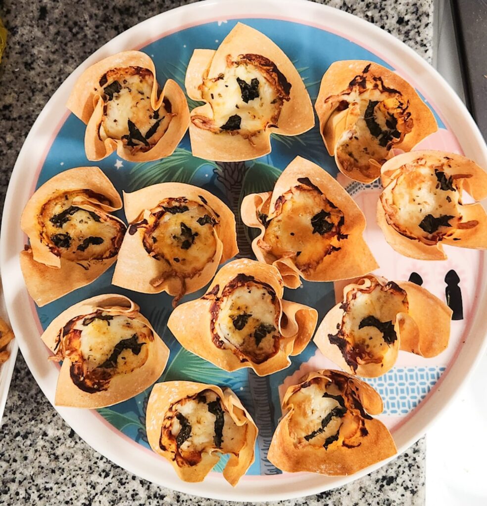 Pizza Wonton Cups