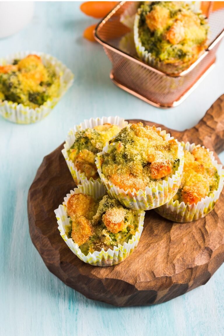 Healthy Vegetable Muffins with Carrot and Broccoli