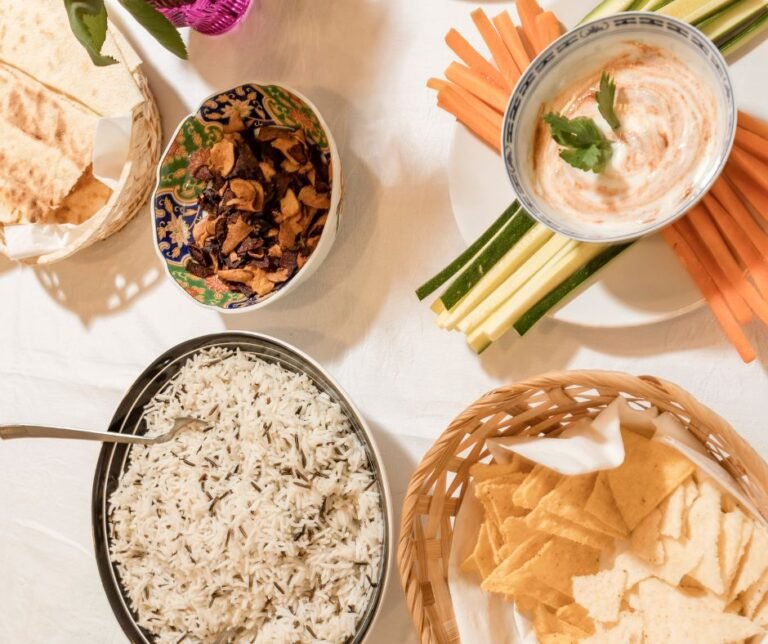 15 Dump & Go Crockpot Potluck Recipes For Crowd, Office & Church Potluck