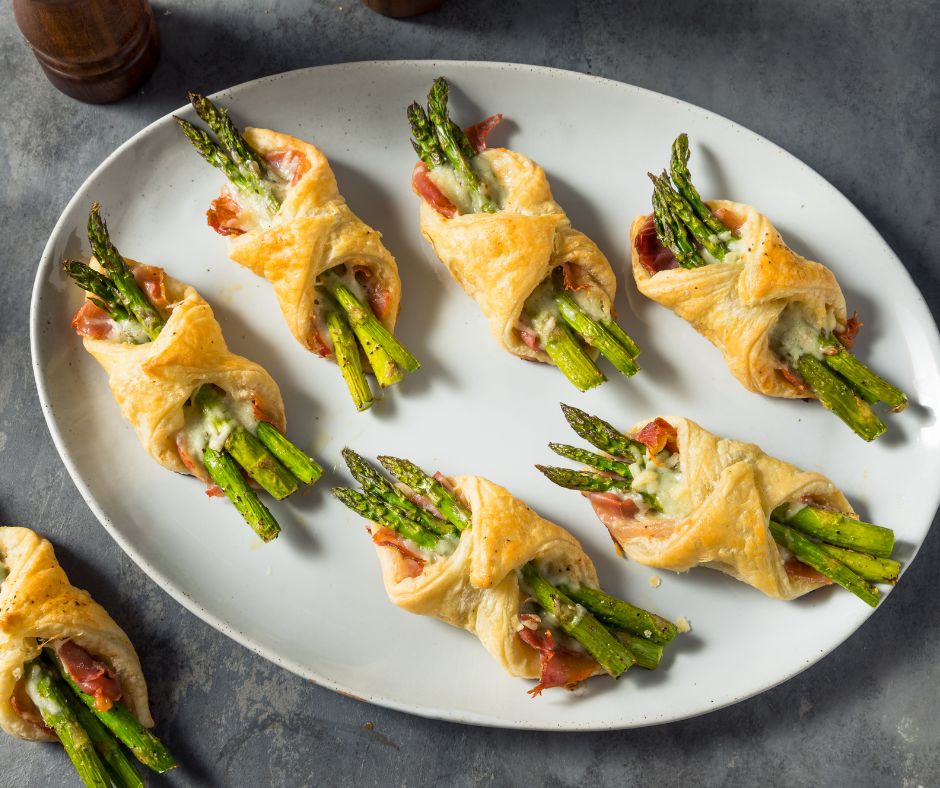 Asparagus Wrapped in Puff Pastry and Prosciutto