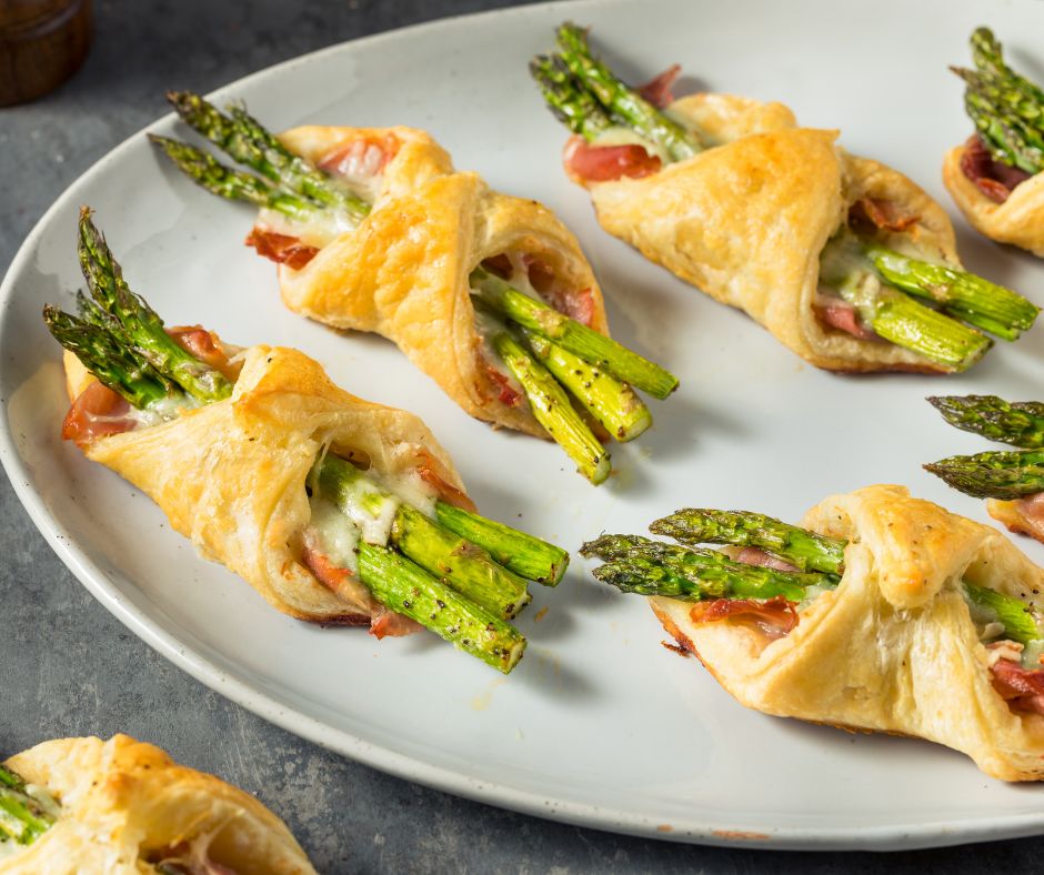 Asparagus Wrapped in Puff Pastry and Prosciutto