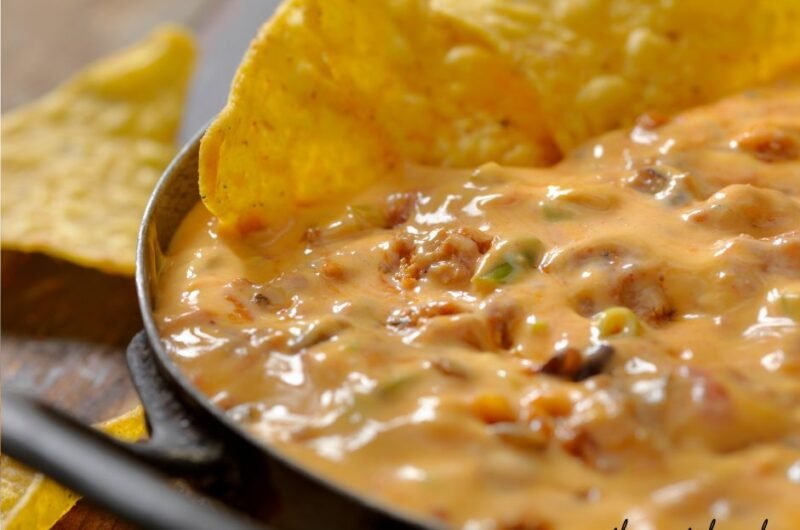 3 Ingredient Chili Cheese Dip