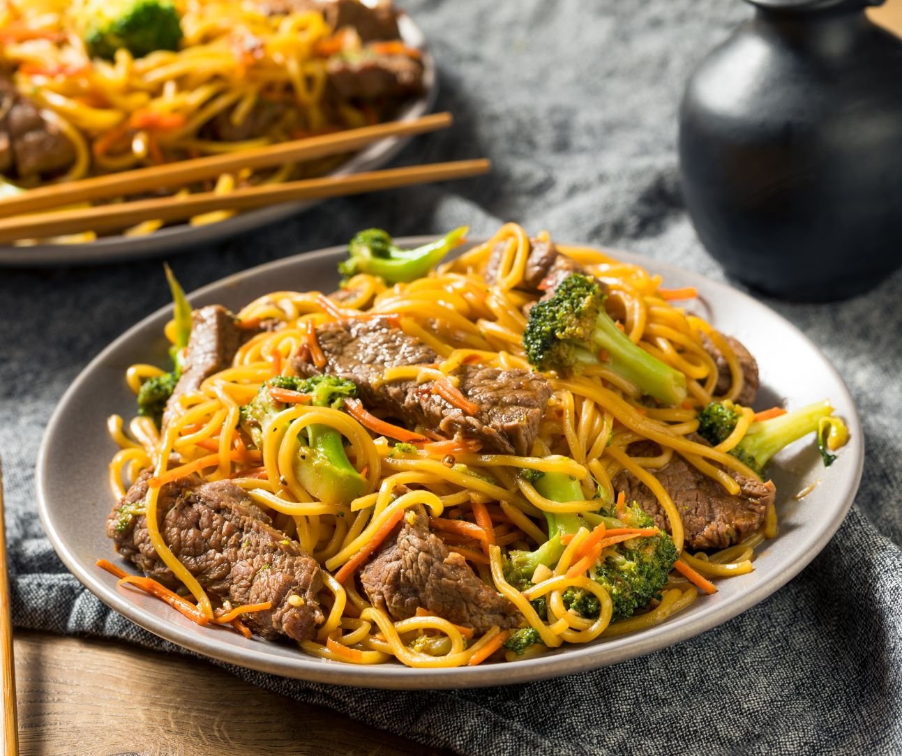 Homemade Beef Lo Mein Noodles with Julienned Carrots and Broccoli