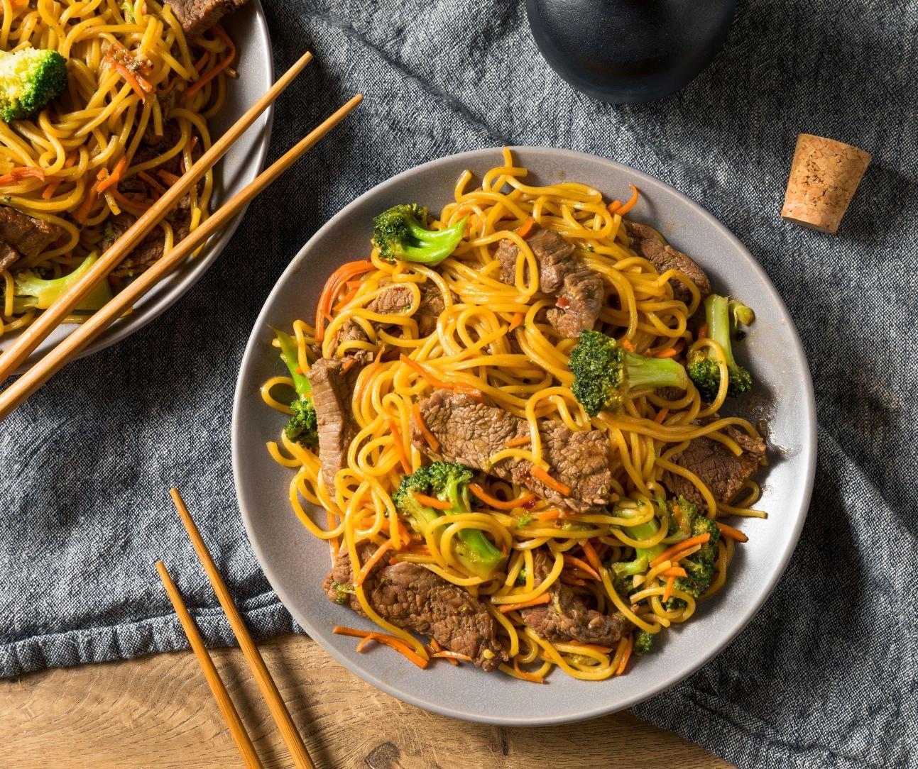 Homemade Beef Lo Mein Noodles with Julienned Carrots and Broccoli