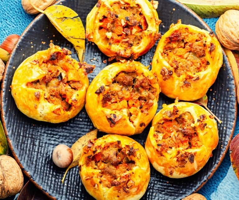 Autumn Buns Stuffed with Pumpkin & Meat
