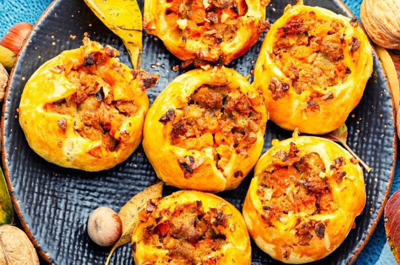 Autumn Buns Stuffed with Pumpkin & Meat