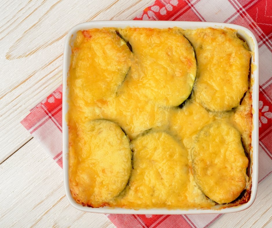 Casserole with Zucchini, Chicken and Cheese