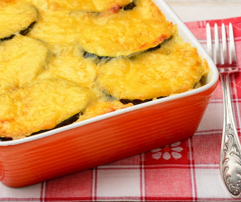 Casserole with Zucchini, Chicken and Cheese