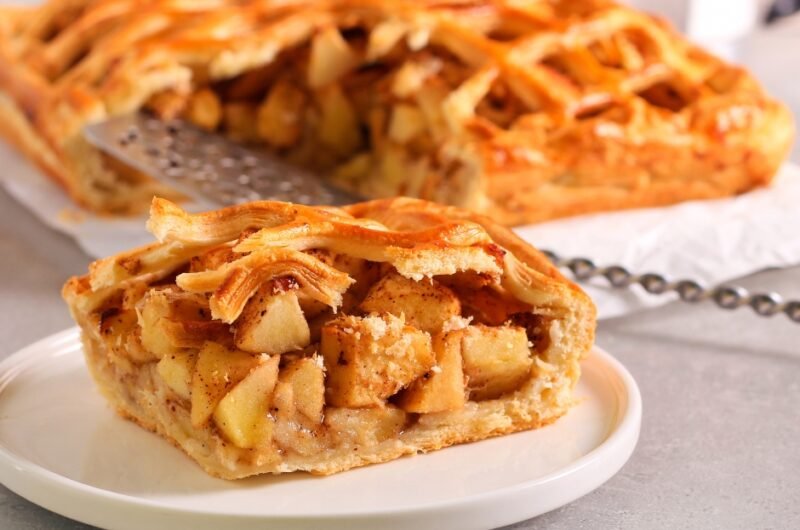 Apple Lattice Puff Pastry Cake