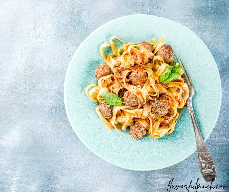 Fettuccine Pasta with Meatballs in Tomato Sauce