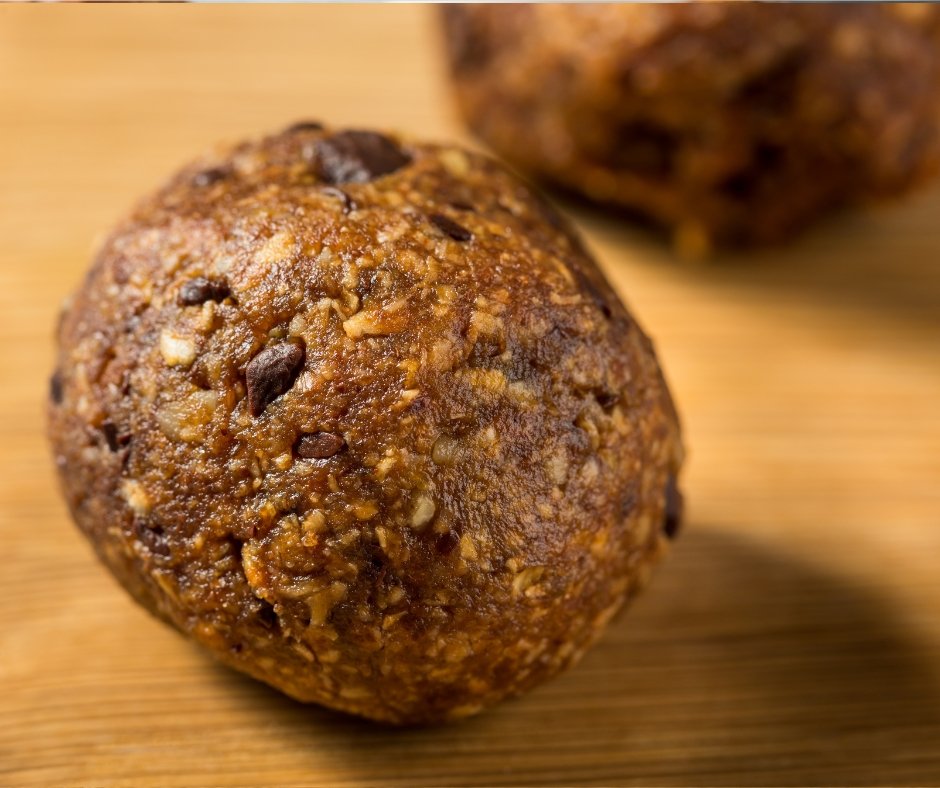 Homemade Chocolate Oatmeal Energy Balls