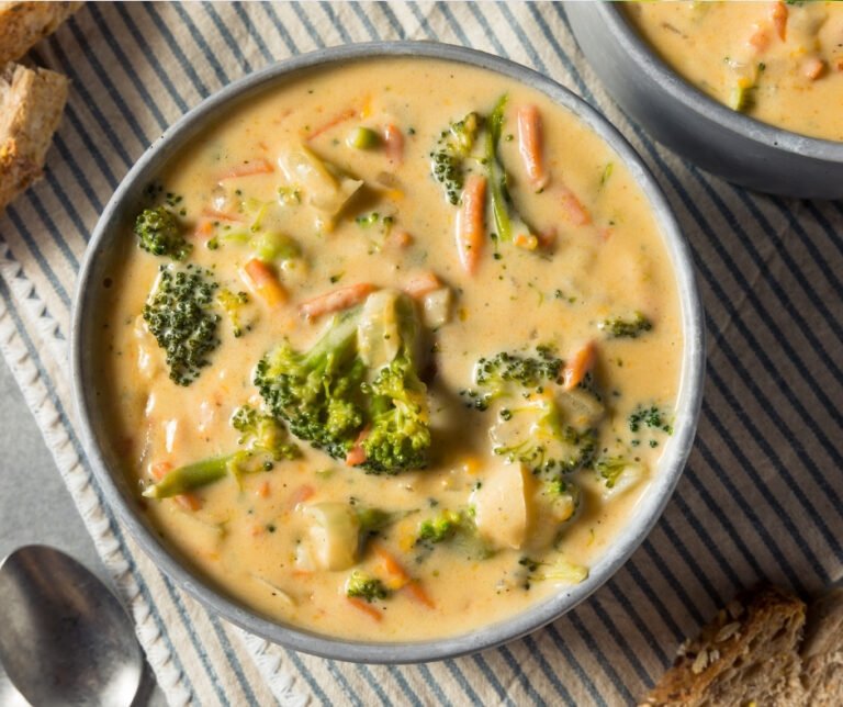 Homemade Healthy Broccoli Cheddar Soup