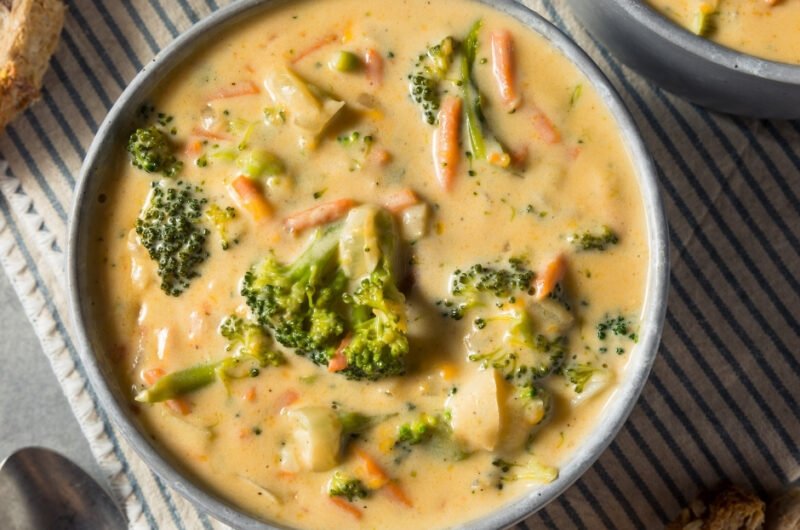 Homemade Healthy Broccoli Cheddar Soup
