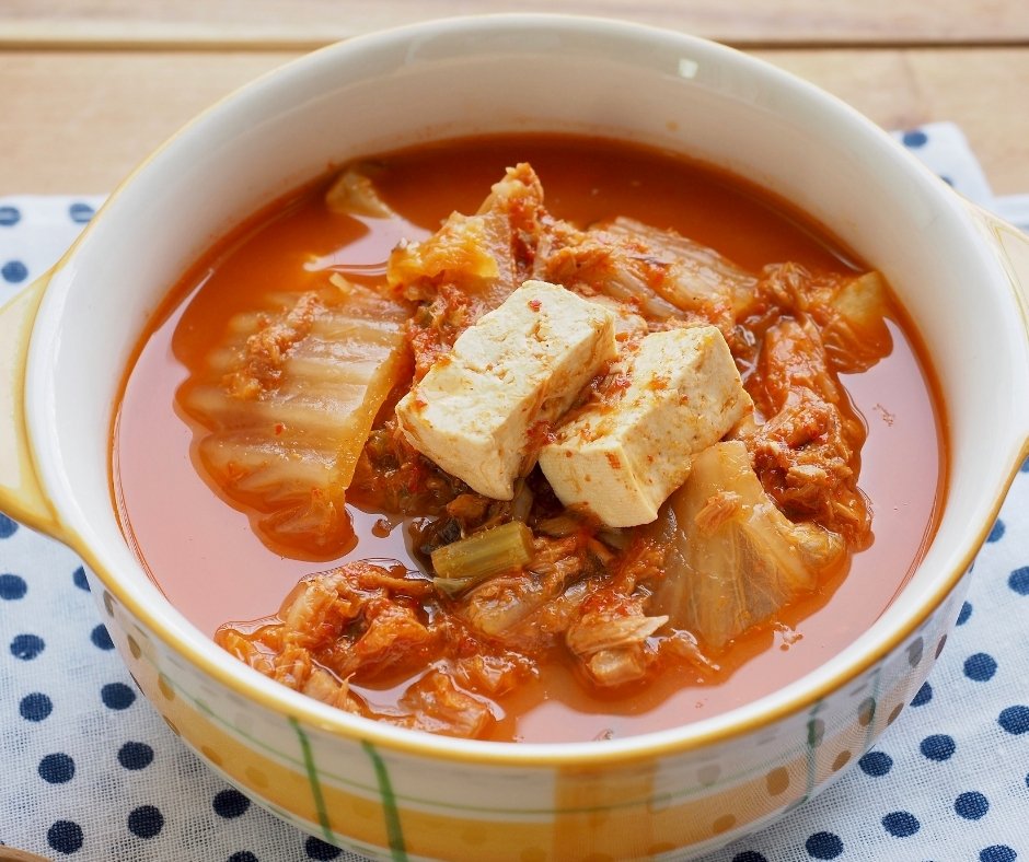 Korean Kimchi Stew (Kimchi Jjigae)