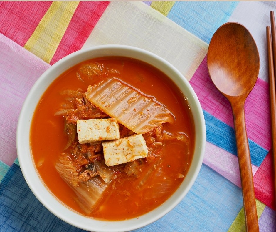 Korean Kimchi Stew (Kimchi Jjigae)
