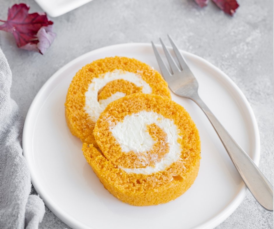 Pumpkin Cake Roll with Cream Cheese Filling