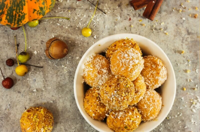 Pumpkin Pie Protein Balls (Energy Bites Rolled in Coconut and Nuts)
