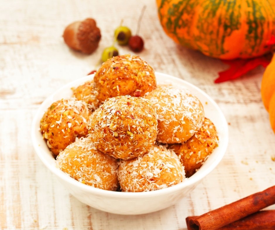 Pumpkin Pie Protein Balls (Energy Bites Rolled in Coconut and Nuts)