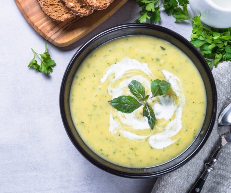Healthy Zucchini Cream Soup (Vegan)