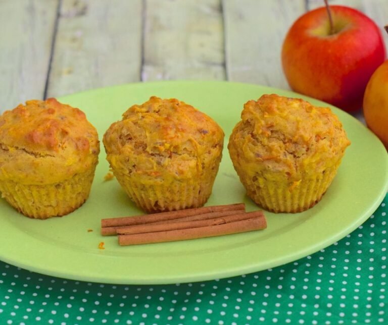 Apple Cinnamon Muffins with Cottage Cheese