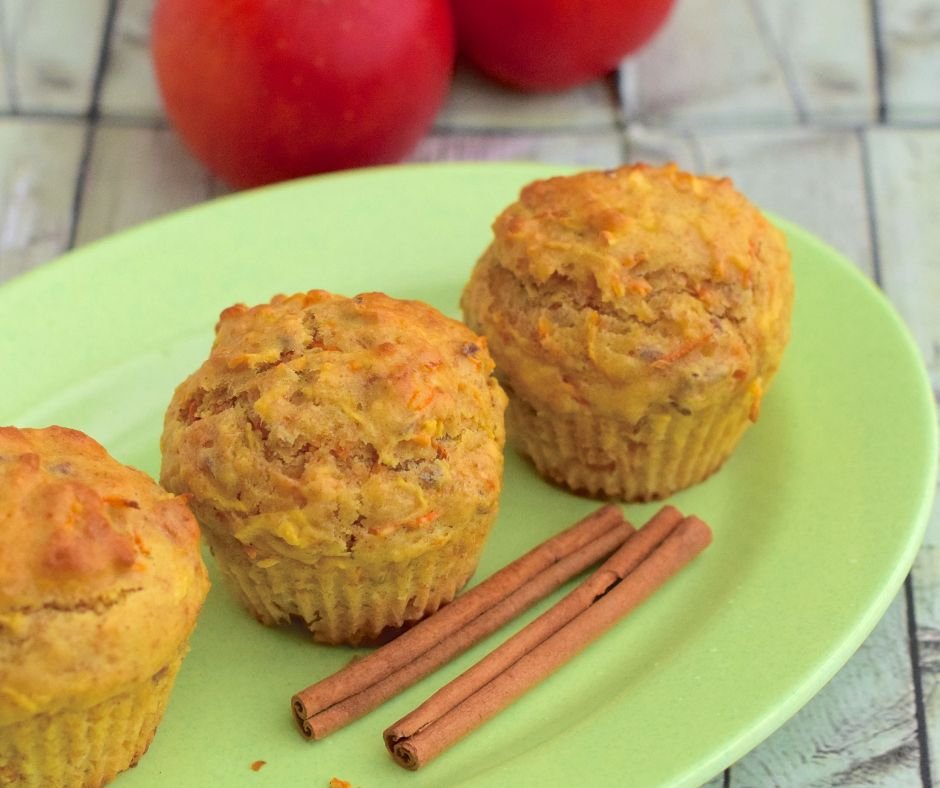 Apple Cinnamon Muffins with Cottage Cheese