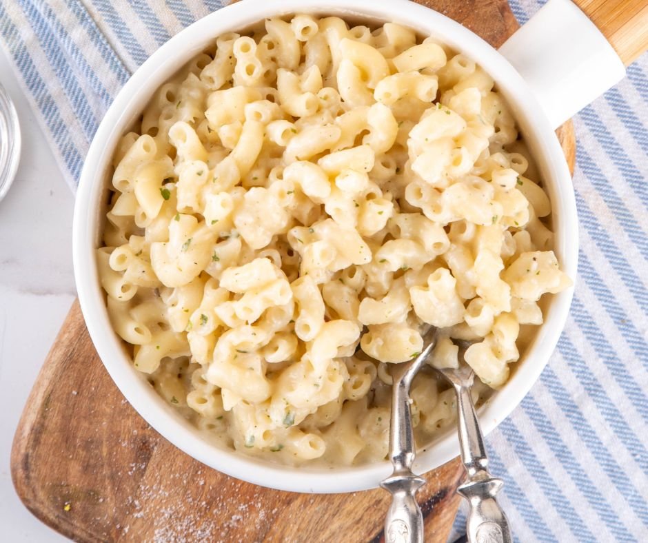 Quick and Easy Microwave Mac and Cheese