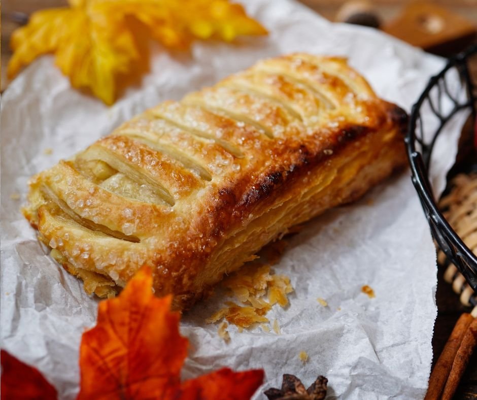 Sourdough Discard Apple Strudel