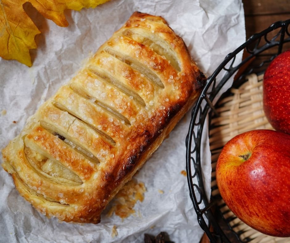 Sourdough Discard Apple Strudel